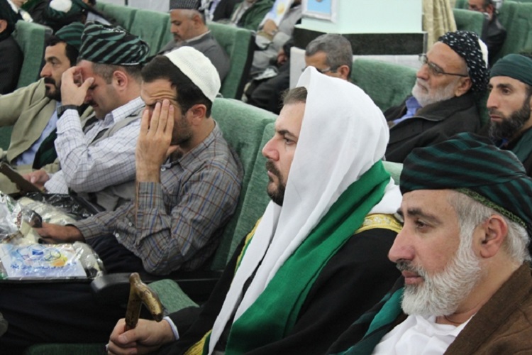 برگزاری همایش«سادات روحانی» در کردستان + عکس