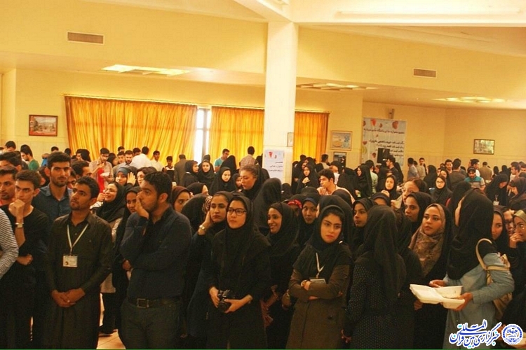 برگزاری جشنواره غذایی با شعار«تولید غذای سالم و سنتی» برای هزینه در راه امور خیریه دانشجویی
