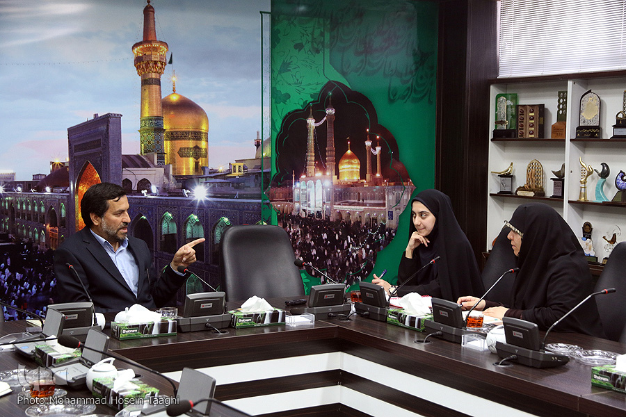 گفت‌وگویی متفاوت با دبیر جشنواره امام رضا(ع)؛/ من و جدایی ازین آستان خدا نکند...