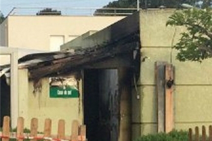 آتش‌سوزی در نمازخانه جزیره کُرس فرانسه