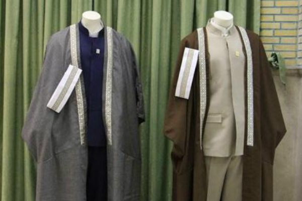 دومین نمونه لباس متحدالشکل قاریان و نظرات موافق و مخالف + عکس دومین نمونه لباس متحدالشکل قاریان و نظرات موافق و مخالف + عکس