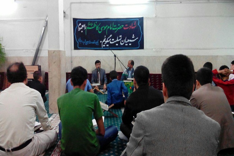جلسه آموزشی قرآن کریم در مشهد برگزار شد جلسه آموزشی قرآن کریم در مشهد برگزار شد