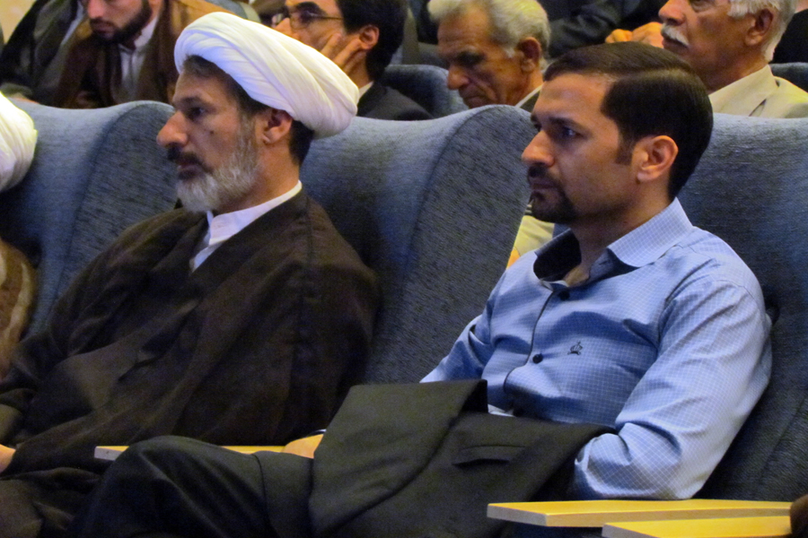 همایش «نقش فرهنگ و هنر در اقتصاد مقاومتی» در لرستان برگزار شد