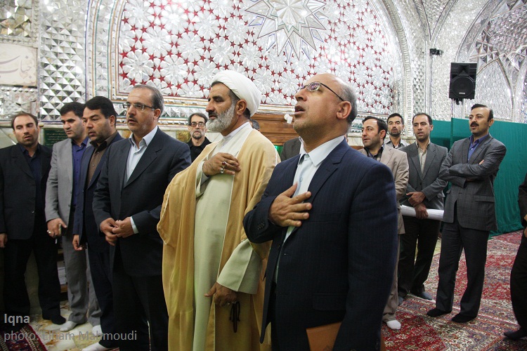 مضجع منور امامزاده سیدحمزه بن موسی بن جعفر(ع) تبریز غبارروبی و عطرافشانی شد