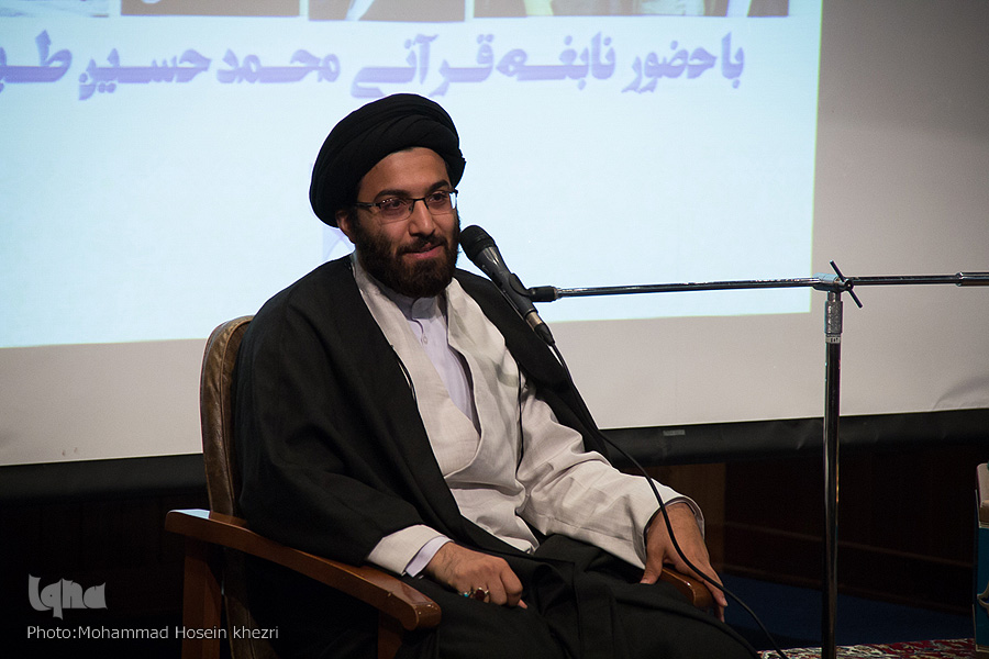 گزارش تصویری/ محفل انس با قرآن در دانشگاه آزاد اسلامی قزوین