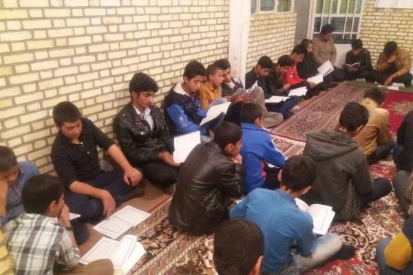 برگزاری جلسه قرائت قرآن در دارالقرآن ولی عصر دستنا