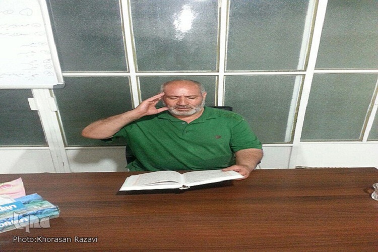 معرفی جلسات رسول شرف الدین که 32 سال قرآنی است/آموزش به سبکی نوین، در قالب شعر و داستان معرفی جلسات رسول شرف الدین که 32 سال قرآنی است/آموزش به سبکی نوین، در قالب شعر و داستان