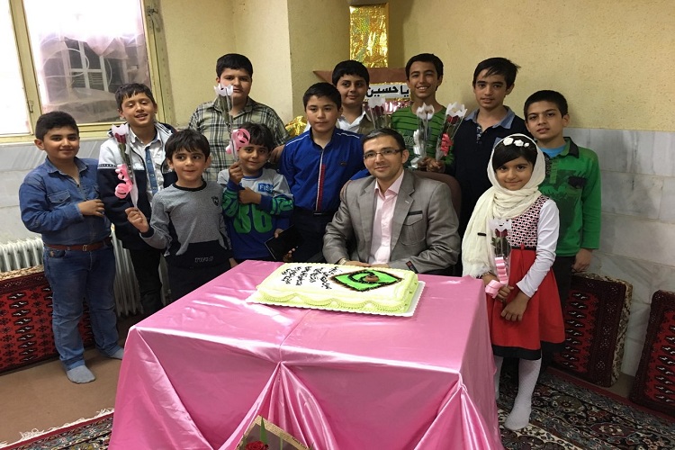 آئین گرامیداشت معلم قرآن در خمین برگزار شد