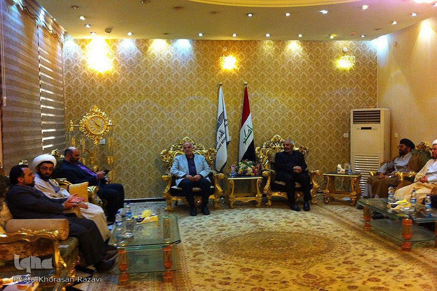 بازدید مدیران آستان قدس رضوی از مجموعه اقامتی «مدینه الزائرین» کربلای معلی