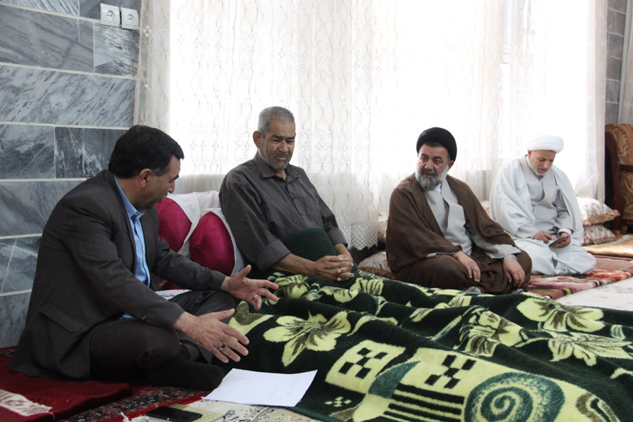 دیدار آیت‌الله میرعمادی با شهید زنده لرستانی
