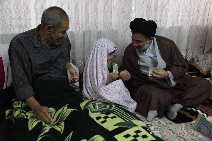 دیدار آیت‌الله میرعمادی با شهید زنده لرستانی