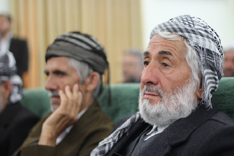 همایش «تجلیل از آثار و پایان نامه های تقریب» از لنز دوربین