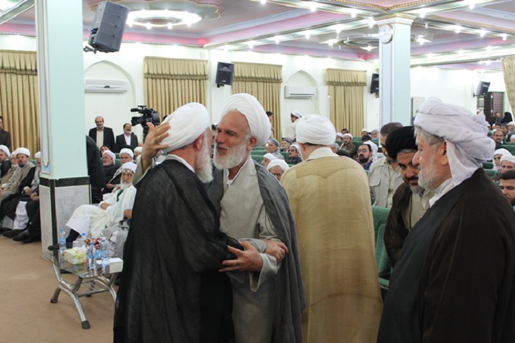همایش «تجلیل از آثار و پایان نامه های تقریب» از لنز دوربین