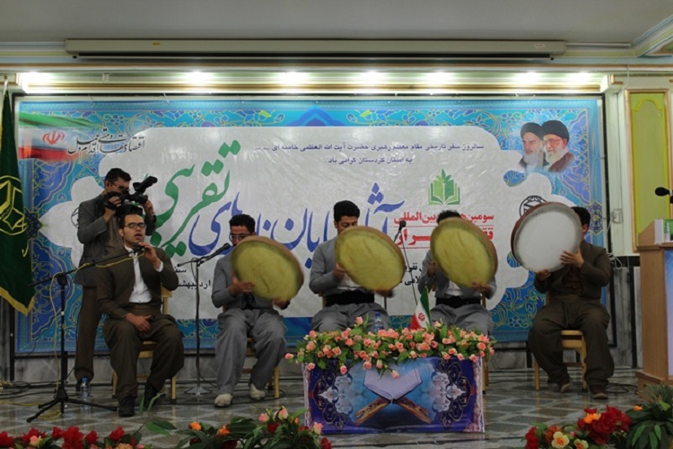 همایش «تجلیل از آثار و پایان نامه های تقریب» از لنز دوربین