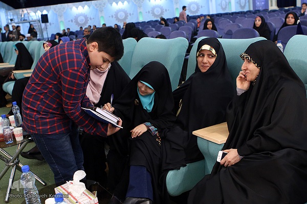 درسی که اعجوبه حفظ ایران به حفاظ کل داد/ غایبان روز دوم مسابقات / گلایههای استاد درسی که اعجوبه حفظ ایران به حفاظ کل داد/ غایبان روز دوم مسابقات / گلایههای استاد
