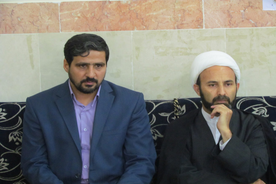 نشست اعضای مجمع مشورتی جوانان دفتر نماینده ولی‌فقیه در استان لرستان برگزار شد.