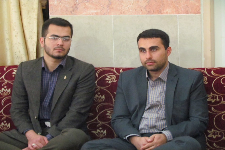 نشست اعضای مجمع مشورتی جوانان دفتر نماینده ولی‌فقیه در استان لرستان برگزار شد.