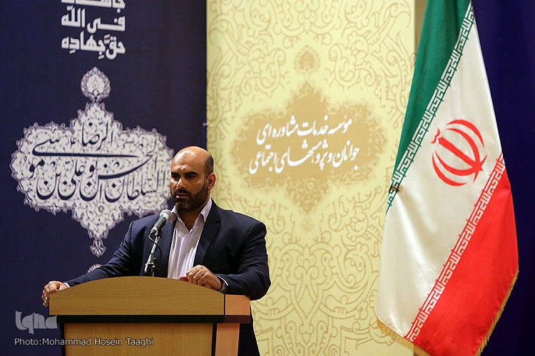 شریفی//همایش اهل بیت(ع)، جوانان و نهضت حهانی حمایت از محرومان برگزار شد