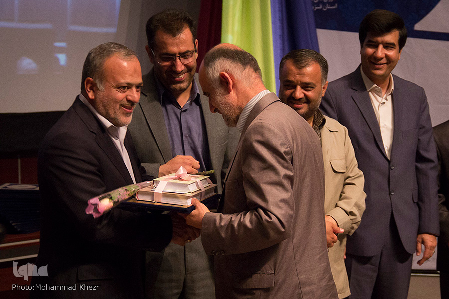 گزارش تصویری/ مراسم تقدیر از حافظان قرآن کریم استان قزوین