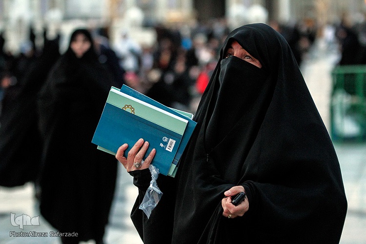 مراسم اعمال «ام داود» در حرم مطهر رضوی برگزار شد + عکس