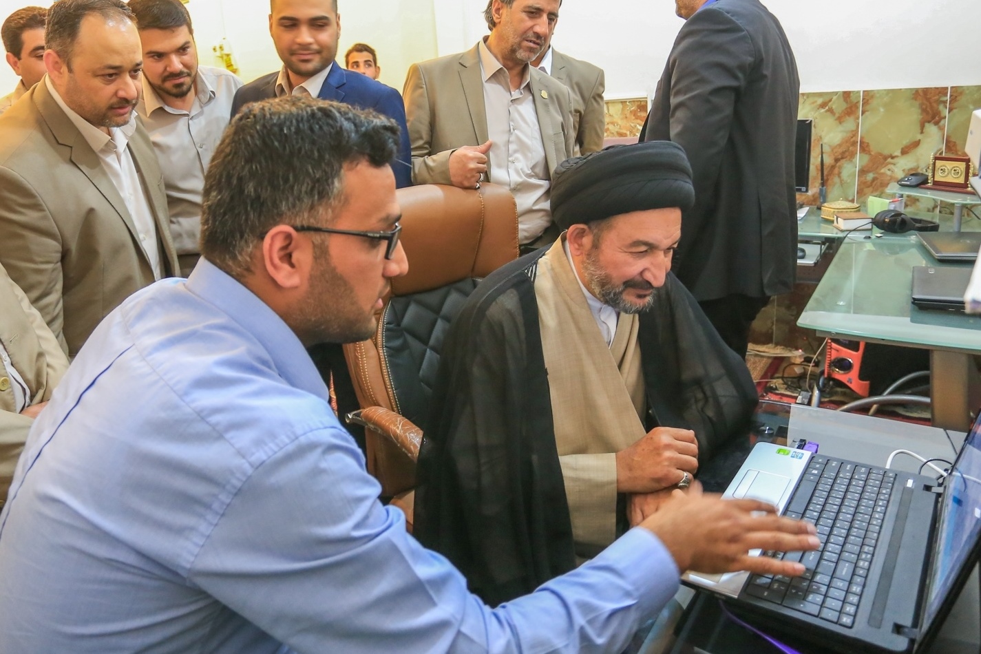 بخش زبان فرانسوى و سوئدى در سایت آستان قدس علوی راه‌اندازی شدند.