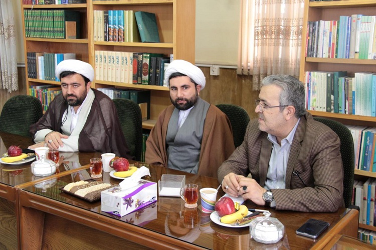 دومین نشست هم‌افزایی واحدهای تابعه وزارت فرهنگ در استان مرکزی برگزار شد