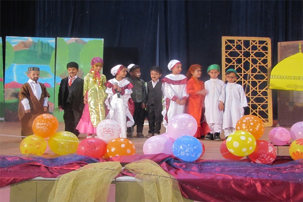 جشن پایان تحصیلی پیش دبستانی جامعه‌القرآن واحد رهنان برگزار شد