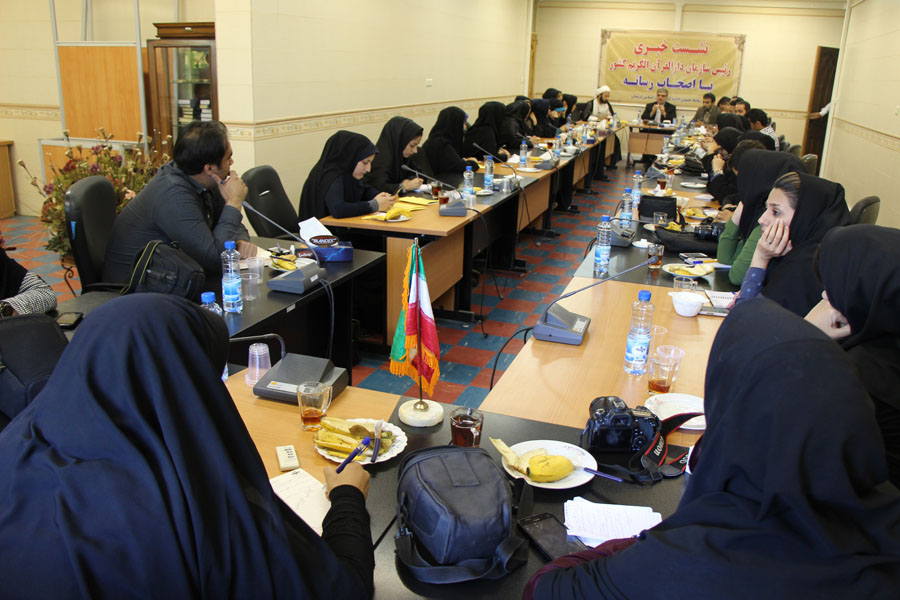 نشست خبری رئیس سازمان دارالقرآن با اصحاب رسانه لرستان