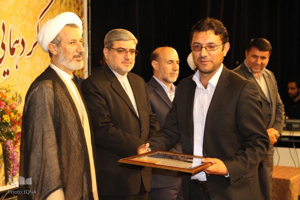 مراسم تجلیل از فعالان قرآنی لرستان