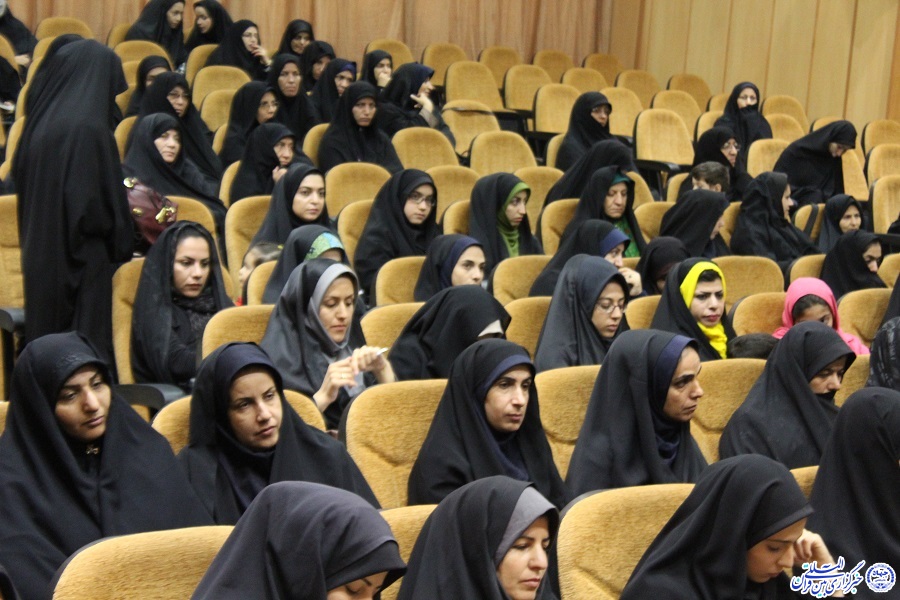 ضرورت شخصیت‌شناسی امام خمینی(ره) توسط جوانان