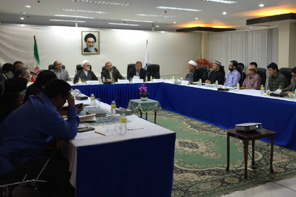 تصاویری از میزگرد «انقلاب اسلامی و بازتاب جهانی» در فیلیپین