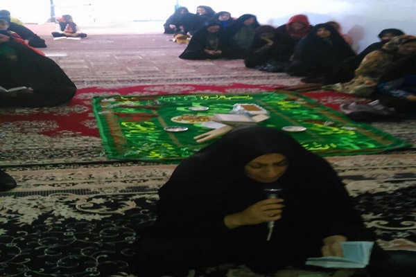 برپایی محفل انس با قرآن در مؤسسه کوثر لردگان