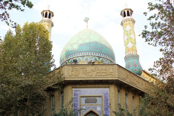 محفل انس با قرآن کریم همراه با مسابقه و تلاوت قاریان بین المللی
