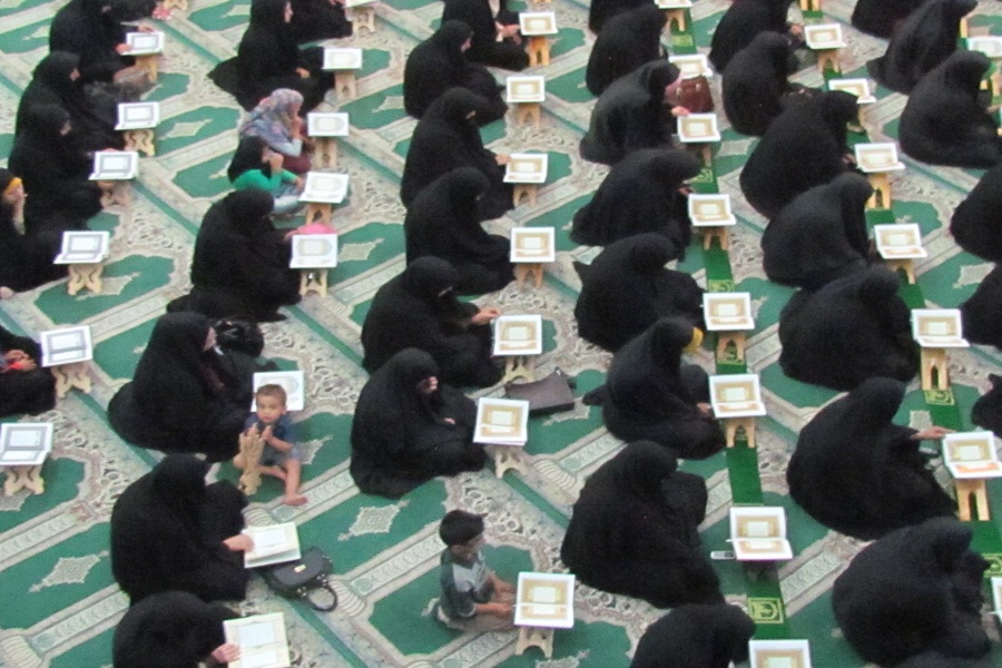 برگزاری مراسم افتتاحیه جزءخوانی قرآن در حسینیه ثارالله خرم‌آباد