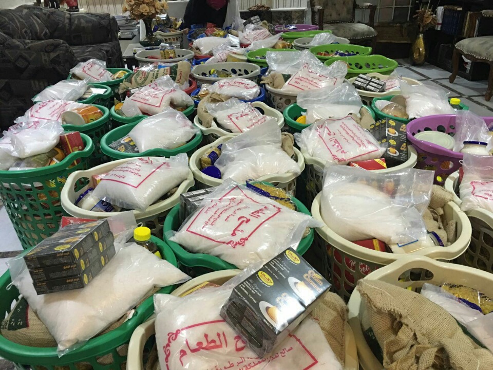 سبد کالای شیعیان عربستان برای نیازمندان + عکس