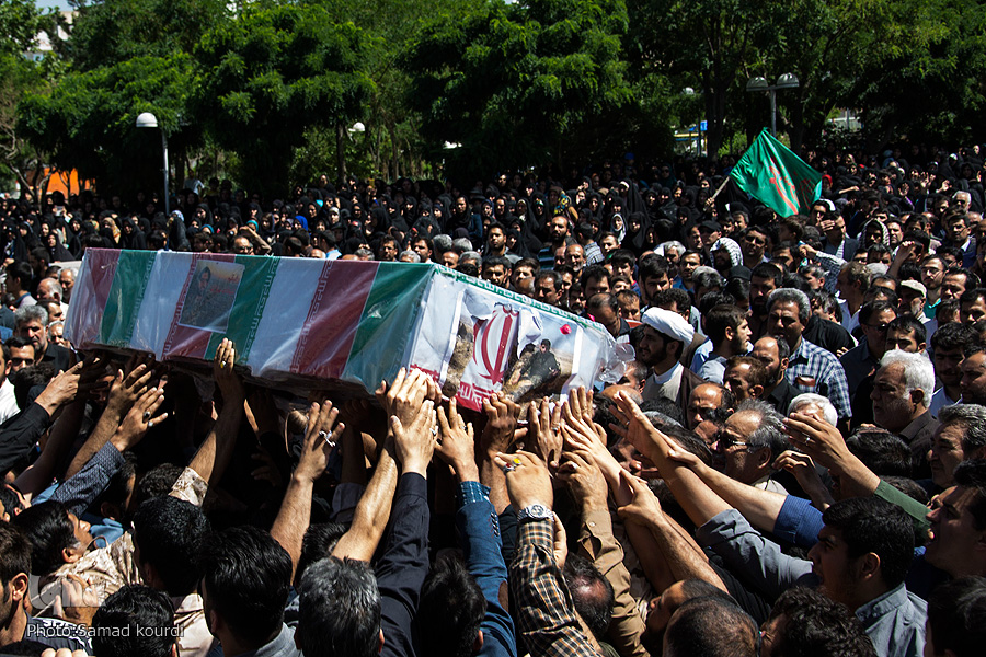 مراسم تشییع پیکر مطهر شهید مدافع حرم/ کرج