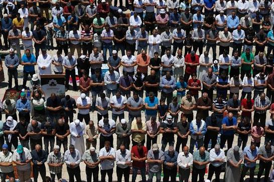 اولین نماز جمعه ماه رمضان در مسجدالاقصی + عکس