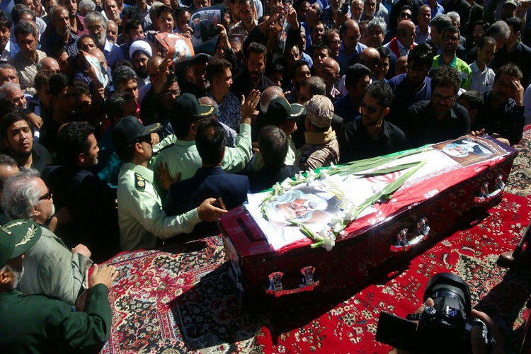 مراسم تشییع شاعر گرانقدر انقلاب در سبزوار آغاز شد مراسم تشییع شاعر گرانقدر انقلاب در سبزوار آغاز شد