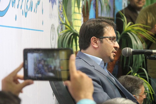 محفل انس قرآن «شمیم وحی» با حضور حامد شاکر نژاد برگزار شد محفل انس قرآن «شمیم وحی» با حضور حامد شاکر نژاد برگزار شد