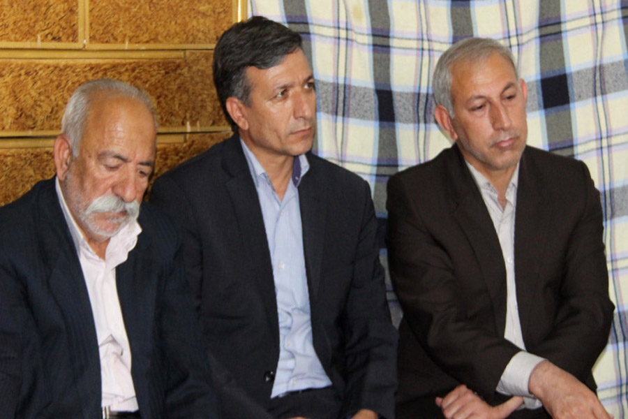 دیدار استاندار لرستان با خانواده شهید مدافع حرم در کوهدشت