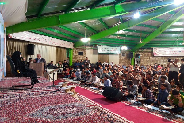 محفل انس با قرآن با حضور «حمید احمدی وفا» برپا شد