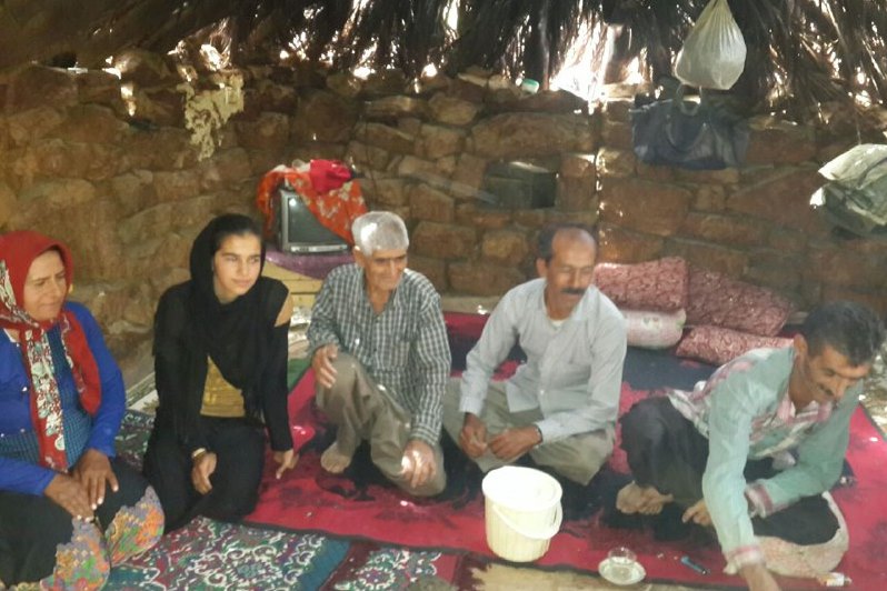 کومه نشیان امیر سالار برای نماز بر مردگانشان کیلومترها راه می‌روند