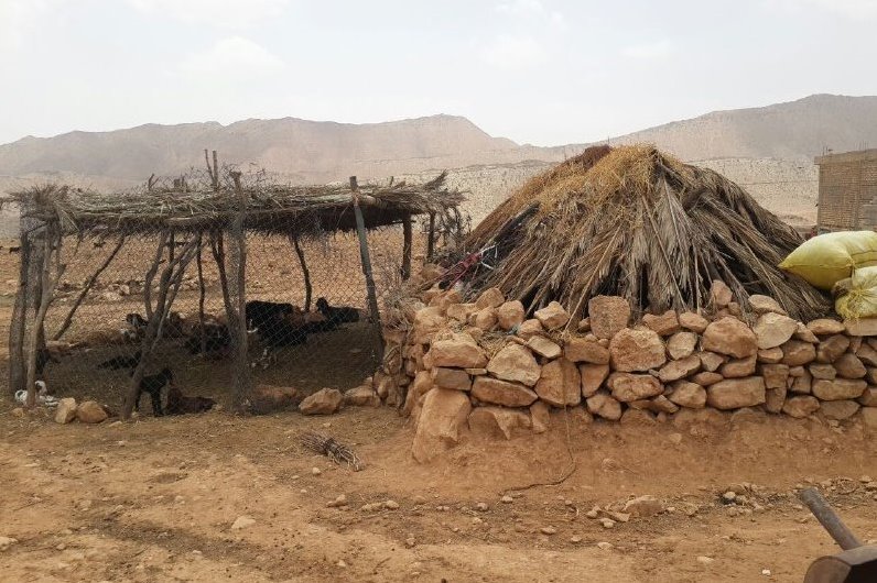 کومه نشیان امیر سالار برای نماز بر مردگانشان کیلومترها راه می‌روند