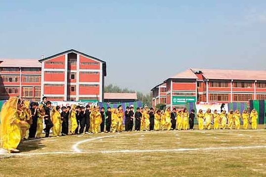 جنجال ممنوعیت حجاب در مدارس جامو و کشمیر