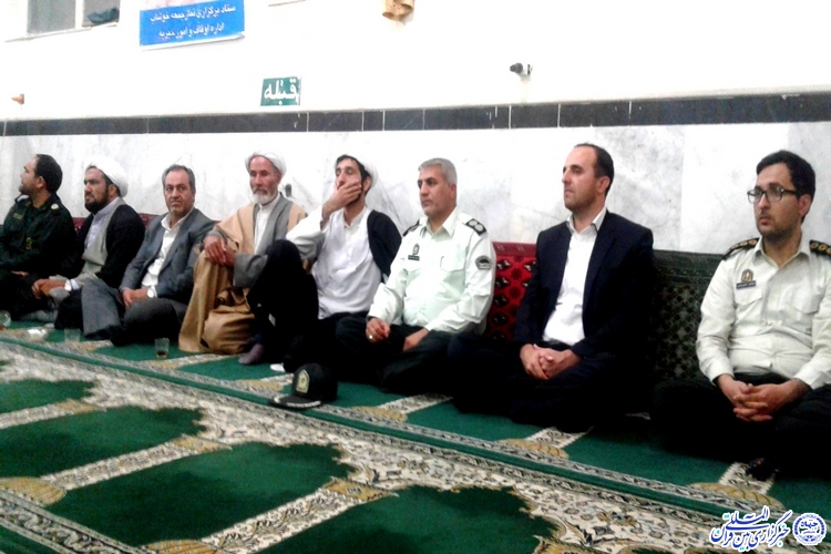 برگزاری محفل انس با قرآن در خوشاب با تلاوت نابینایی که چشم دل داشت