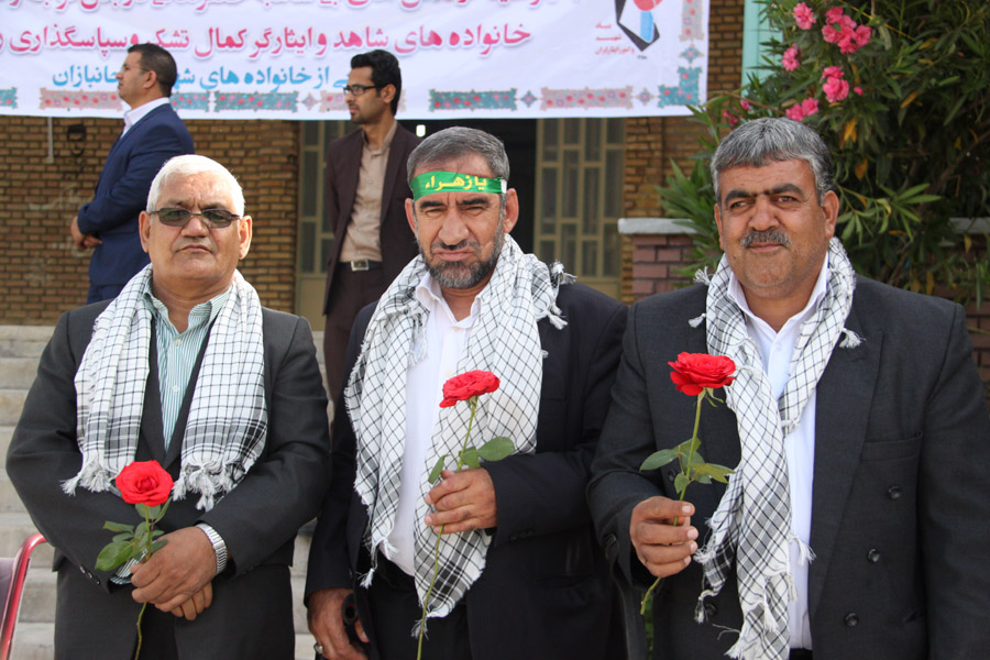 رونمایی وصیت‌نامه شهید «حیدریان» با حضور وزیر کشور  در لرستان + عکس