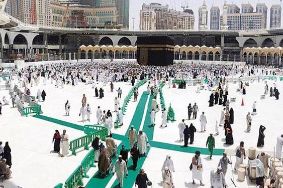 روزنامه سعودی: ایران در مسأله حج کوتاه آمد!