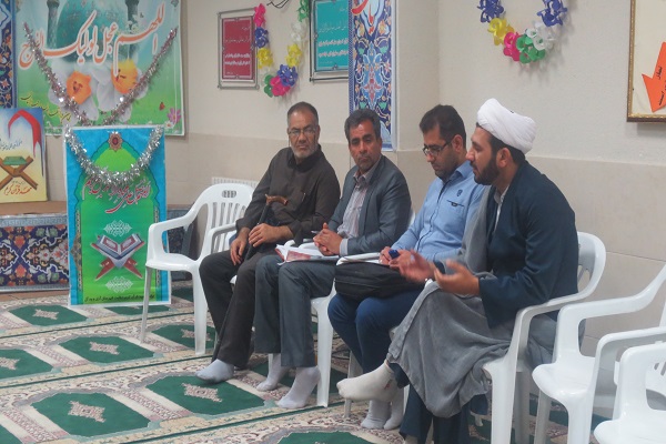 نخستین جلسه هم‌اندیشی اتحادیه مؤسسات قرآنی آران و بیدگل برگزار شد
