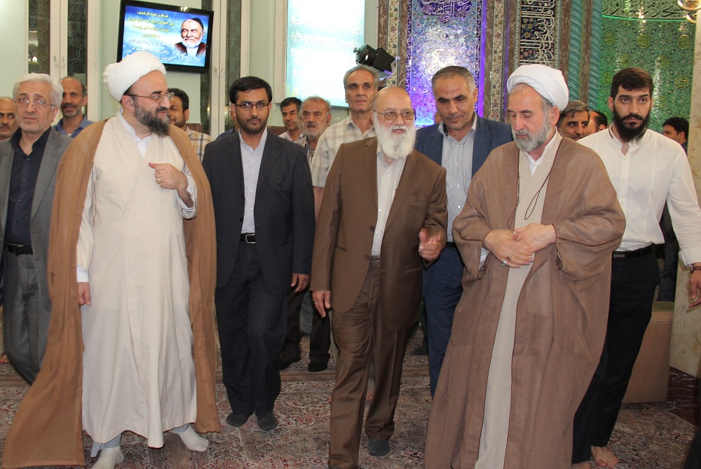 غبارروبی از مسجد جامع نارمک با حضور رئیس شورای شهر تهران