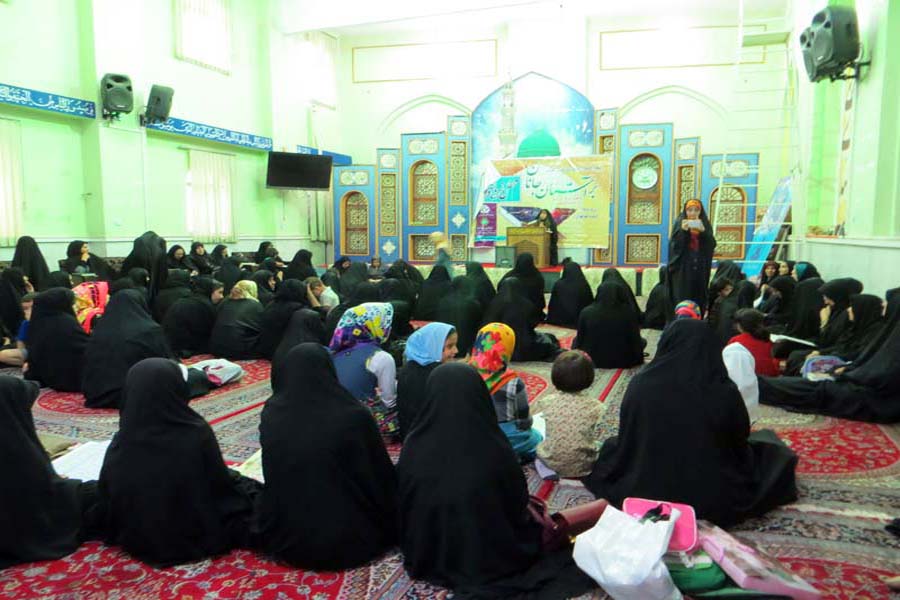 عکس بر آستان جانان خواهران